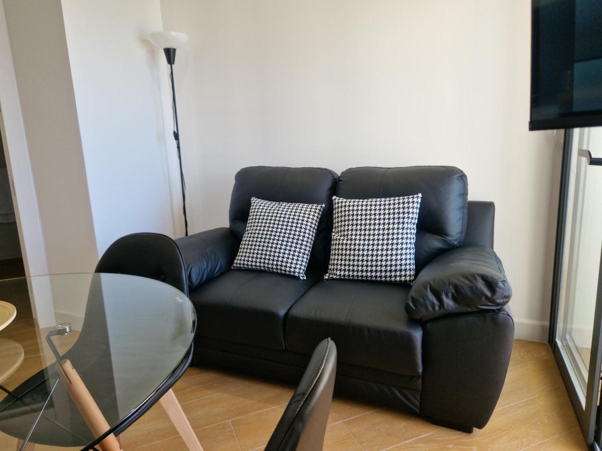 Estudio 8 * Salobrena
